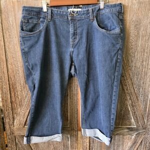 Levi's Jeans‎ Women's Size 20W Medium Wash Cropped Cuffed Stretch 18.5" Inseam